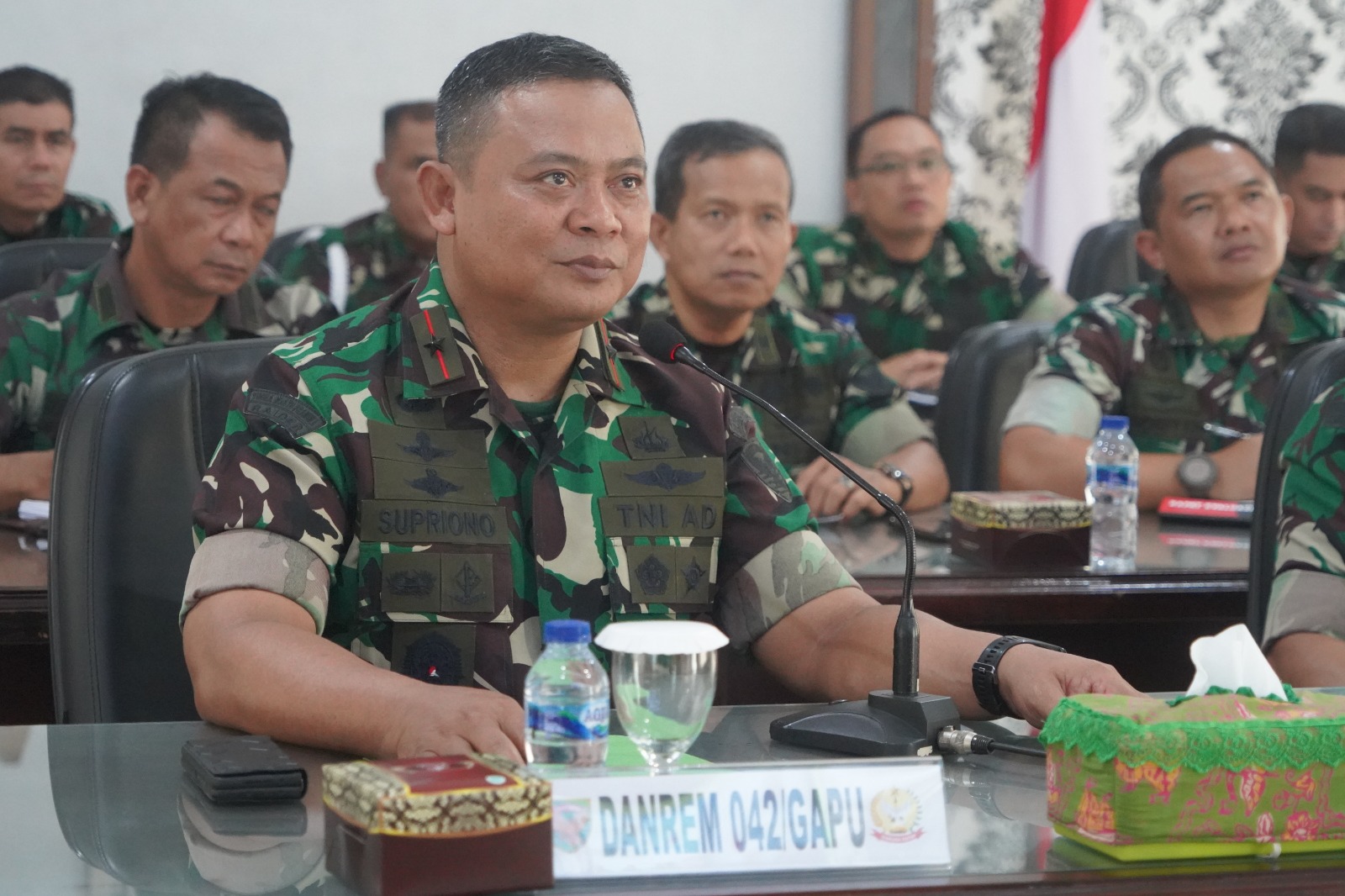 Vicon Bersama Dansat Dan Kabalakrem, Danrem 042/Gapu Sampaikan Tentang Potensi Kerawanan Serta Netralitas TNI  