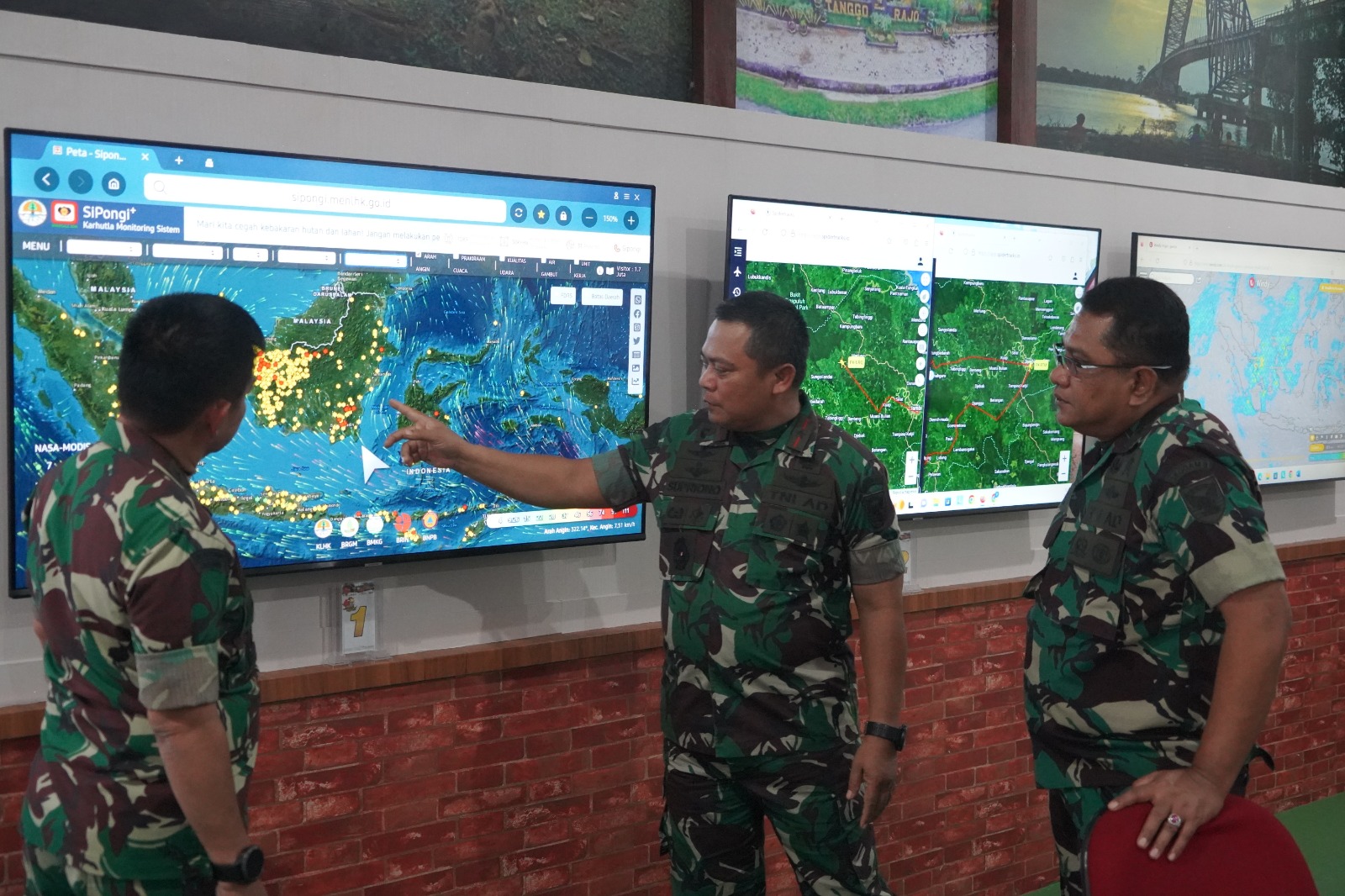 Kunker di Jambi, Wairjenad Kasad Sempatkan Meninjau Posko Karhutla di Makorem 042/Gapu