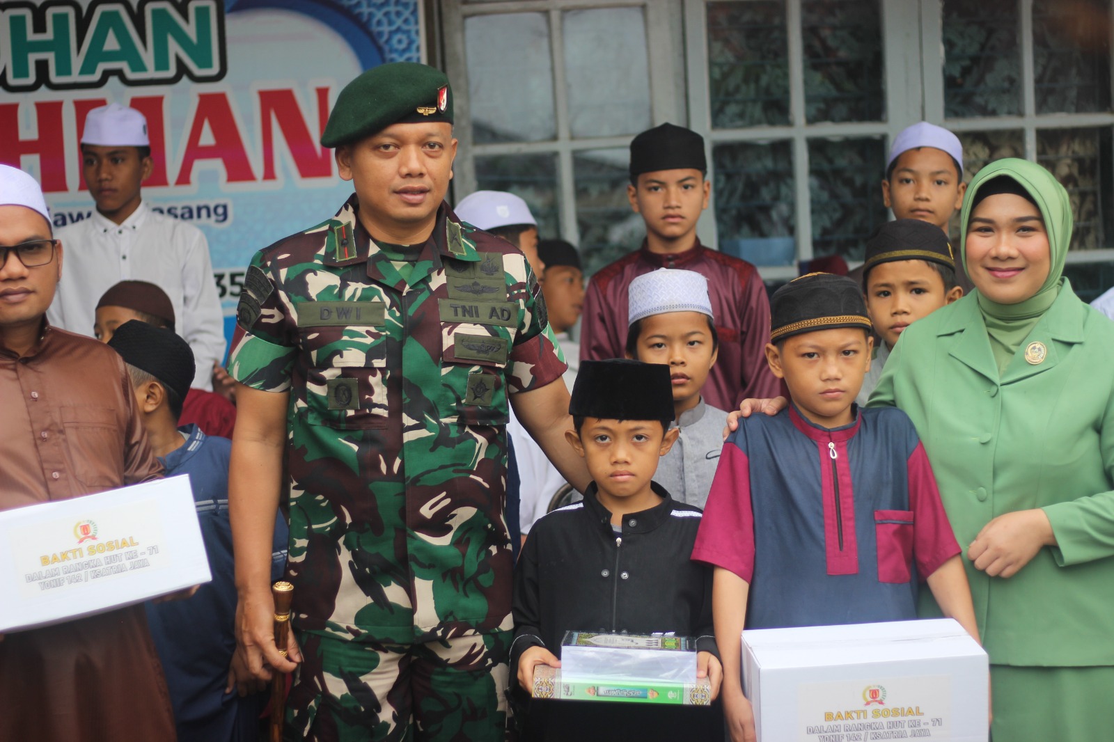 “HUT KE-71” YONIF 142/KJ GELAR BAKTI SOSIAL