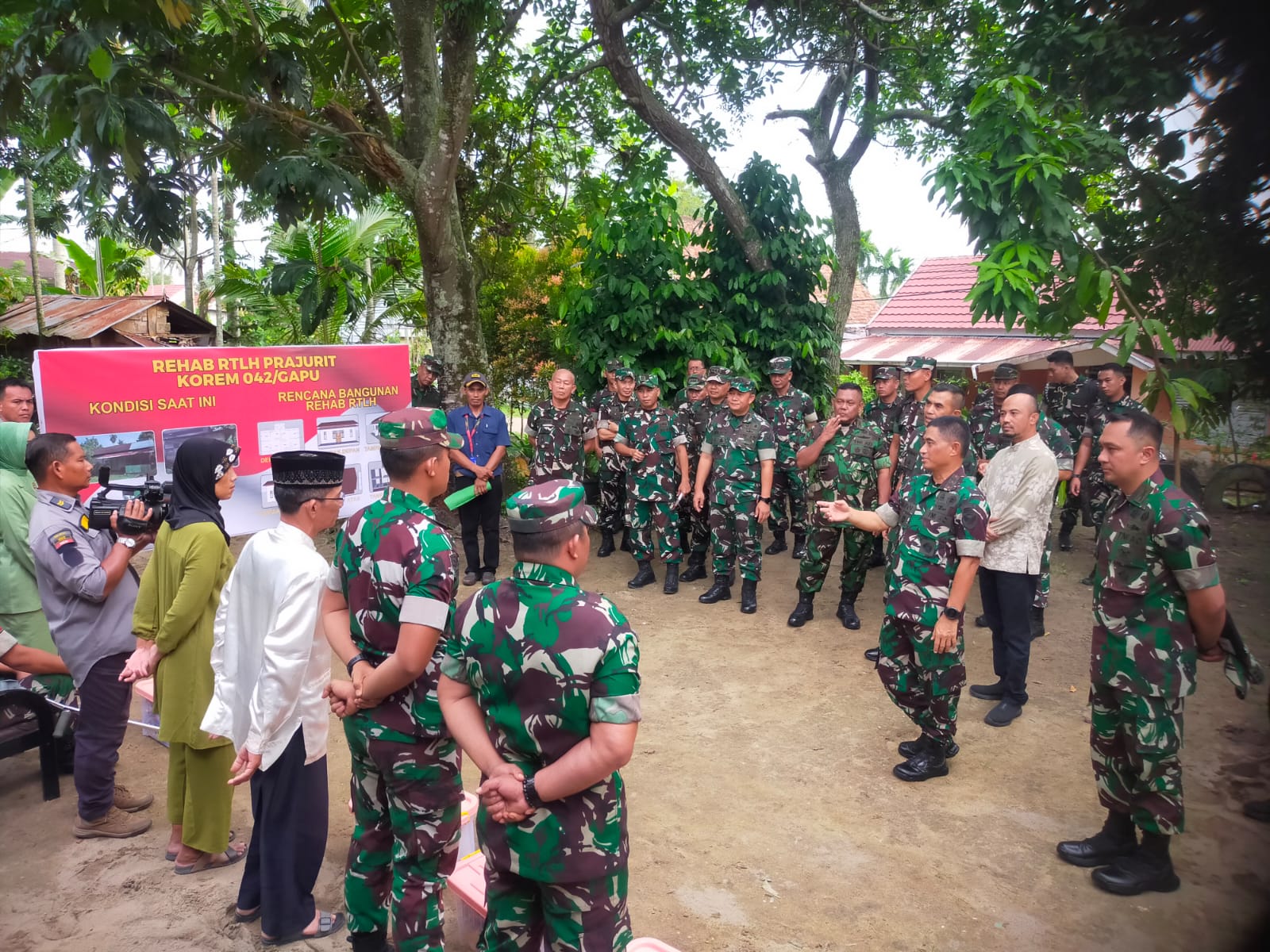 Pangdam II/Sriwijaya Launching rehab RTLH Prajurit Korem 042/Gapu