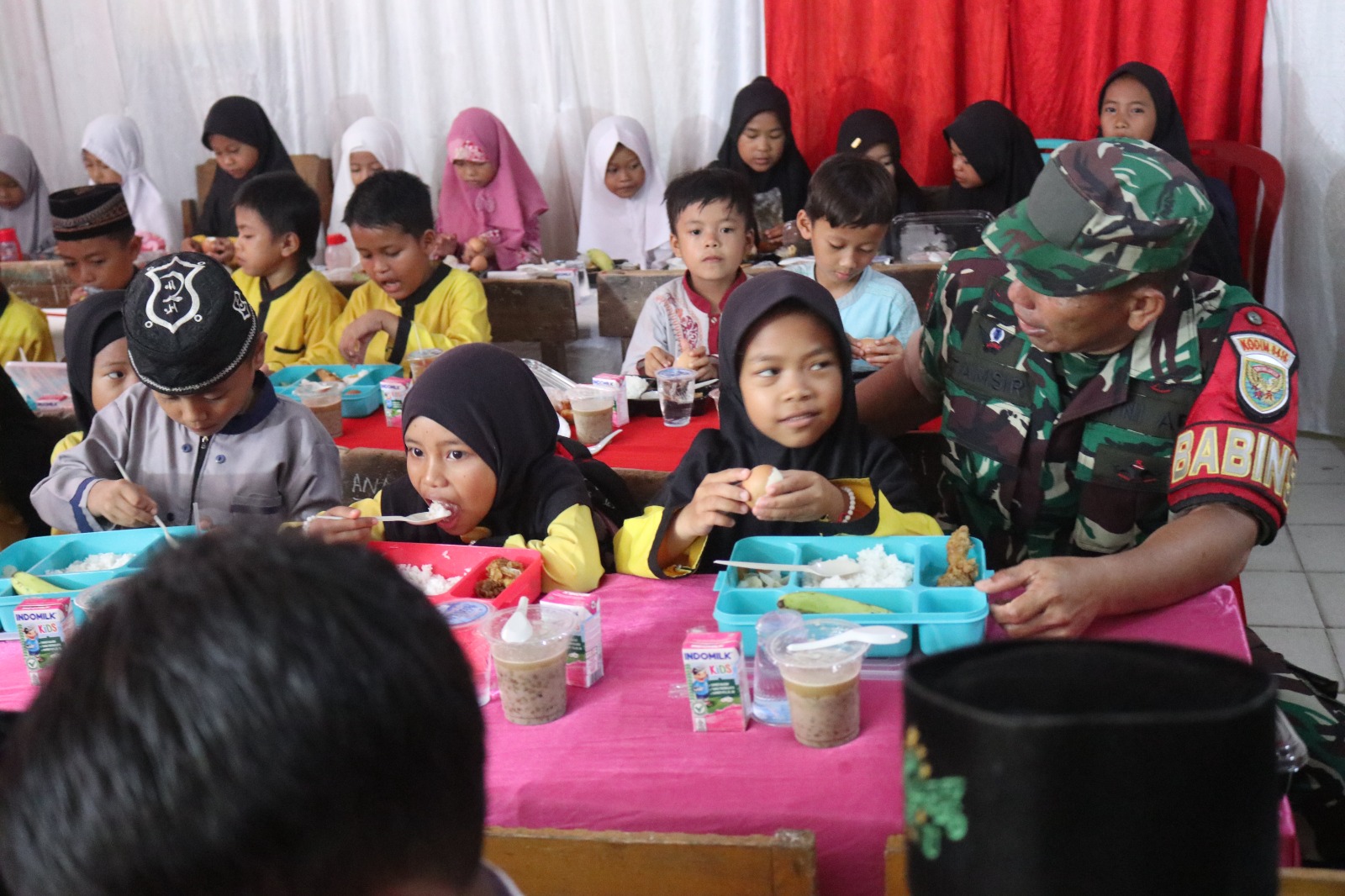Kodim 0416/Bute gelar Program Dapur Masuk Sekolah