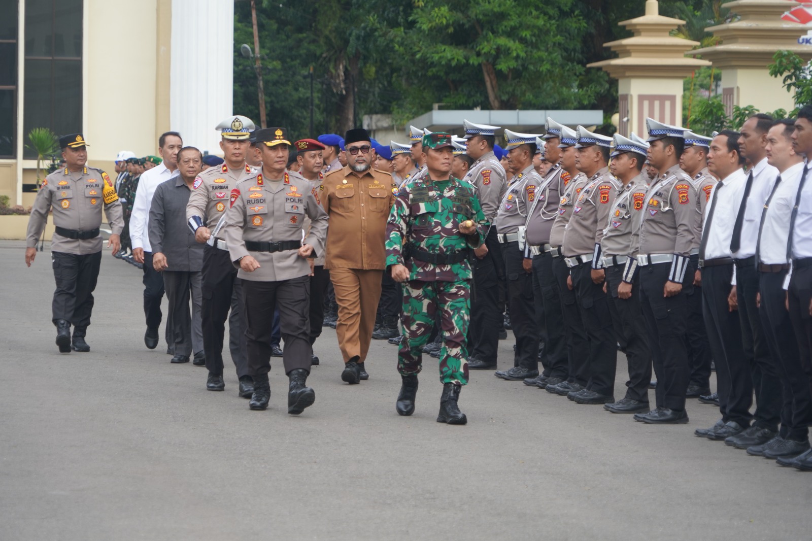 Danrem 042/Gapu Pimpin Apel Gelar Pasukan Operasi Lilin 2024 di Jambi