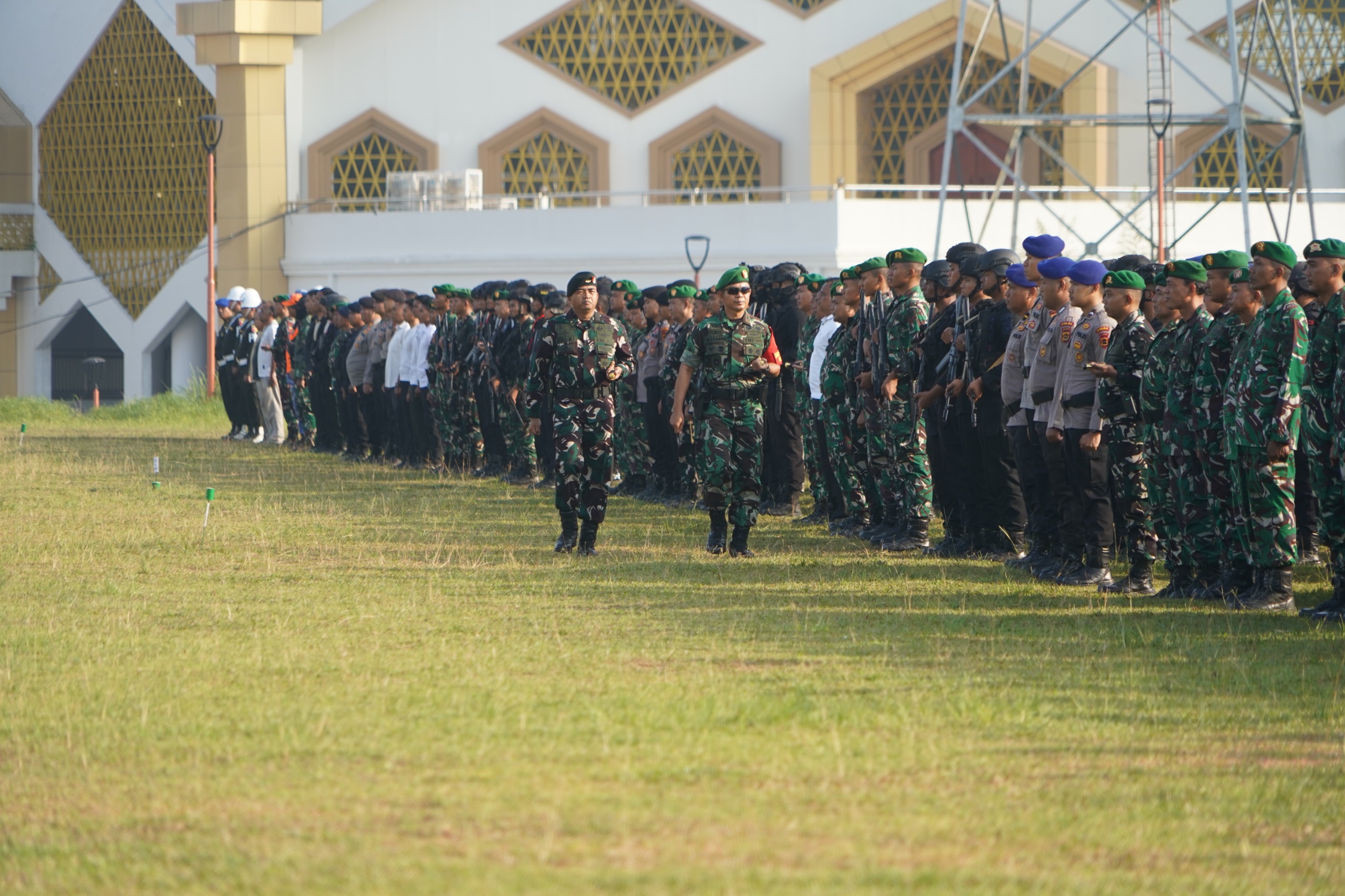 Danrem 042/Gapu Pimpin Apel Gelar Pasukan Pengamanan VVIP Kunker Wapres RI di Jambi